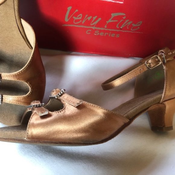 Gold satin ballroom salsa 1.2" heel vegan - Picture 6 of 8